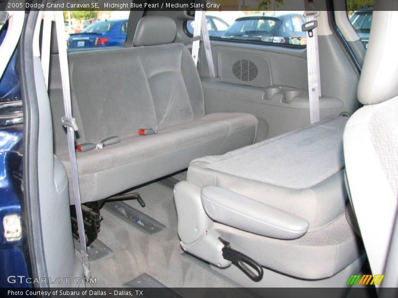 Midnight Blue Pearl / Medium Slate Gray 2005 Dodge Grand Caravan SE