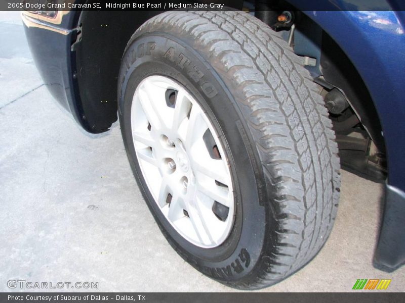 Midnight Blue Pearl / Medium Slate Gray 2005 Dodge Grand Caravan SE