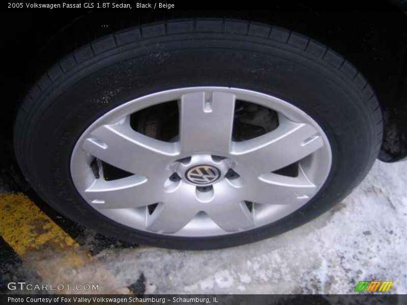 Black / Beige 2005 Volkswagen Passat GLS 1.8T Sedan