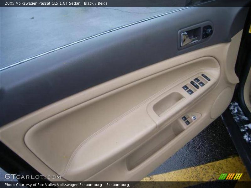 Black / Beige 2005 Volkswagen Passat GLS 1.8T Sedan
