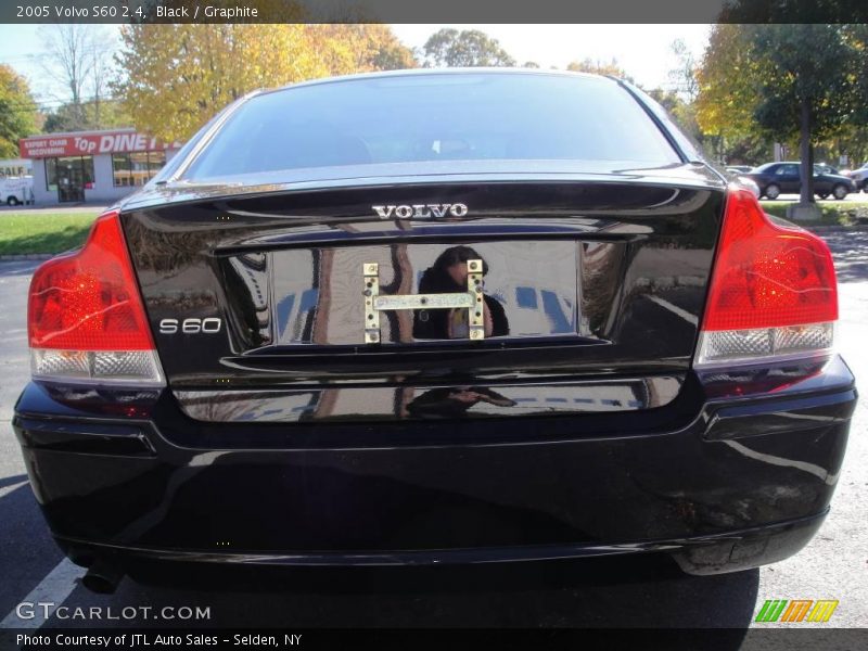Black / Graphite 2005 Volvo S60 2.4