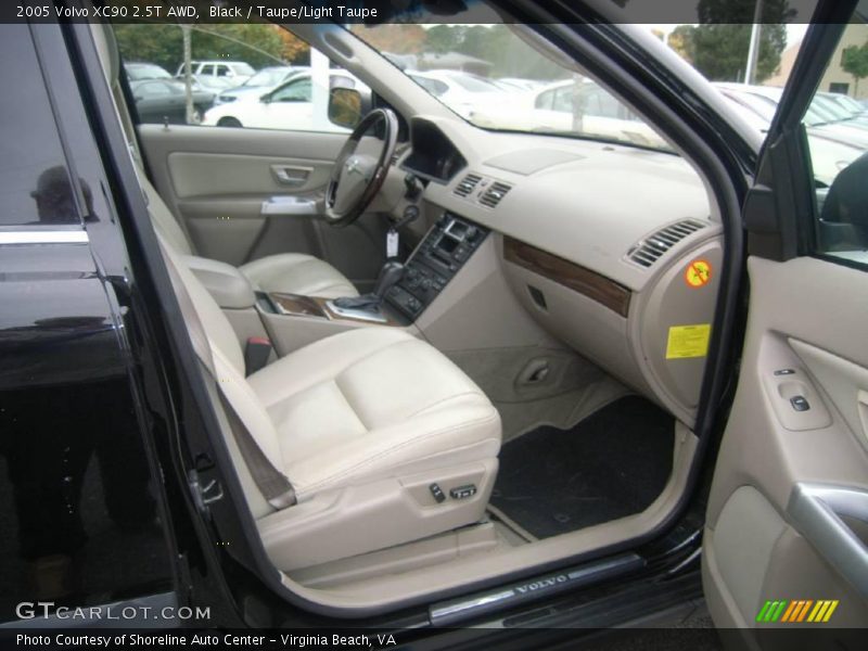 Black / Taupe/Light Taupe 2005 Volvo XC90 2.5T AWD