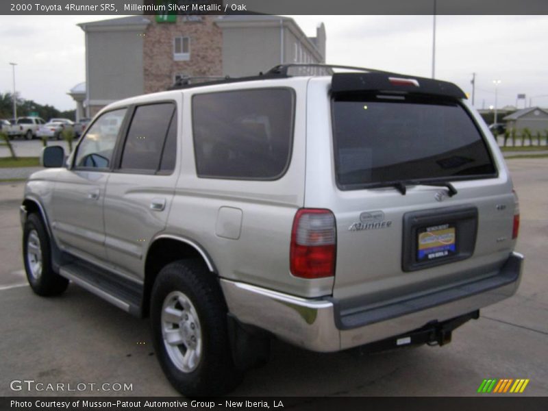 Millennium Silver Metallic / Oak 2000 Toyota 4Runner SR5