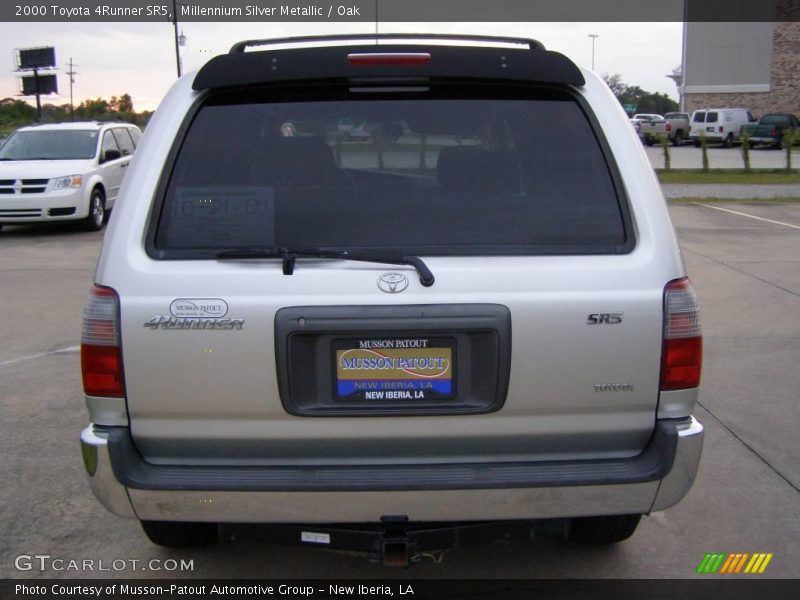 Millennium Silver Metallic / Oak 2000 Toyota 4Runner SR5