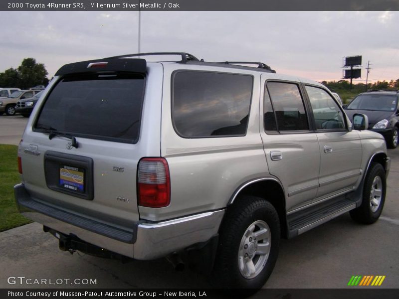Millennium Silver Metallic / Oak 2000 Toyota 4Runner SR5