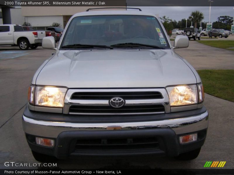 Millennium Silver Metallic / Oak 2000 Toyota 4Runner SR5
