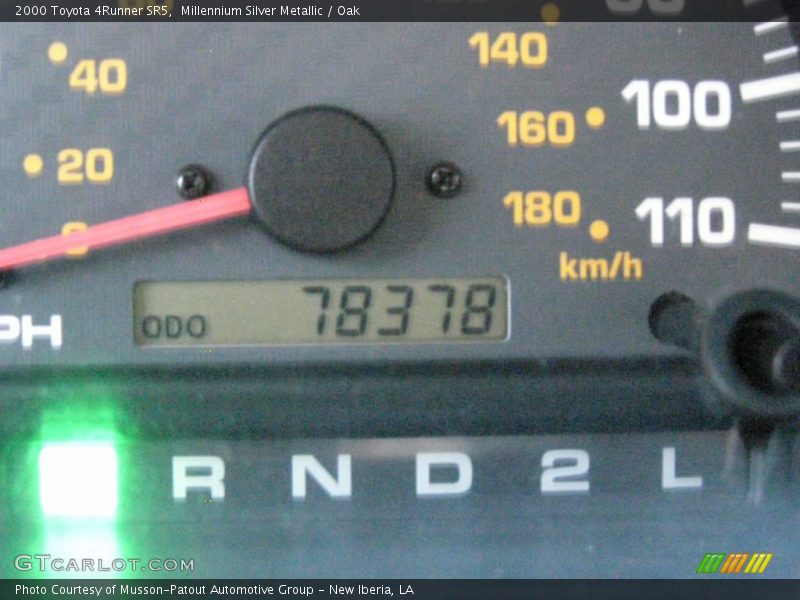 Millennium Silver Metallic / Oak 2000 Toyota 4Runner SR5