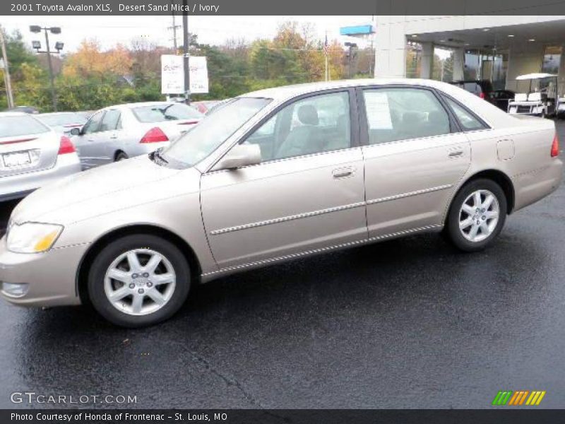 Desert Sand Mica / Ivory 2001 Toyota Avalon XLS