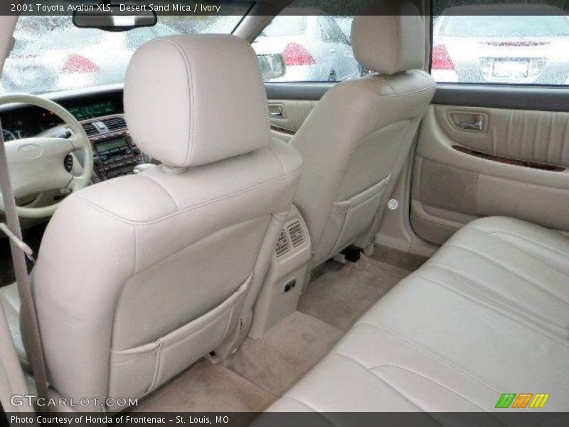 Desert Sand Mica / Ivory 2001 Toyota Avalon XLS