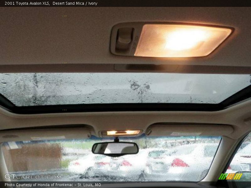 Desert Sand Mica / Ivory 2001 Toyota Avalon XLS