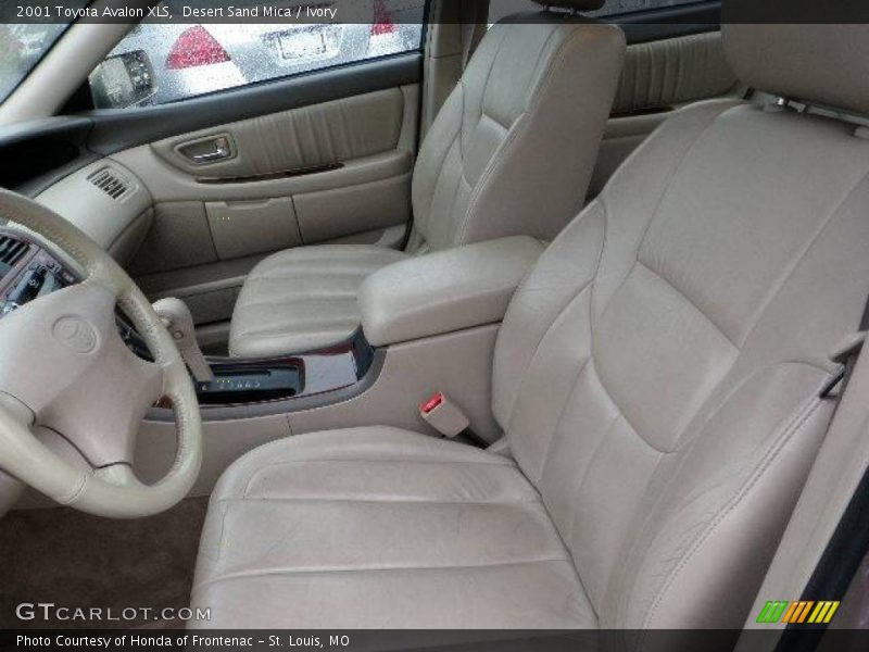 Desert Sand Mica / Ivory 2001 Toyota Avalon XLS