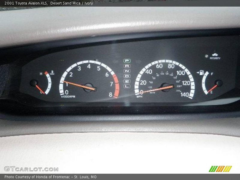 Desert Sand Mica / Ivory 2001 Toyota Avalon XLS