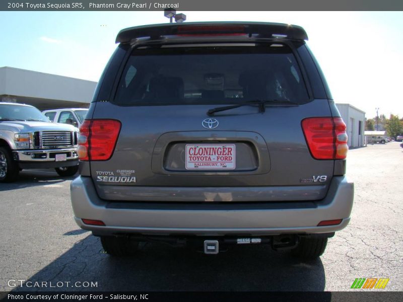 Phantom Gray Pearl / Charcoal 2004 Toyota Sequoia SR5
