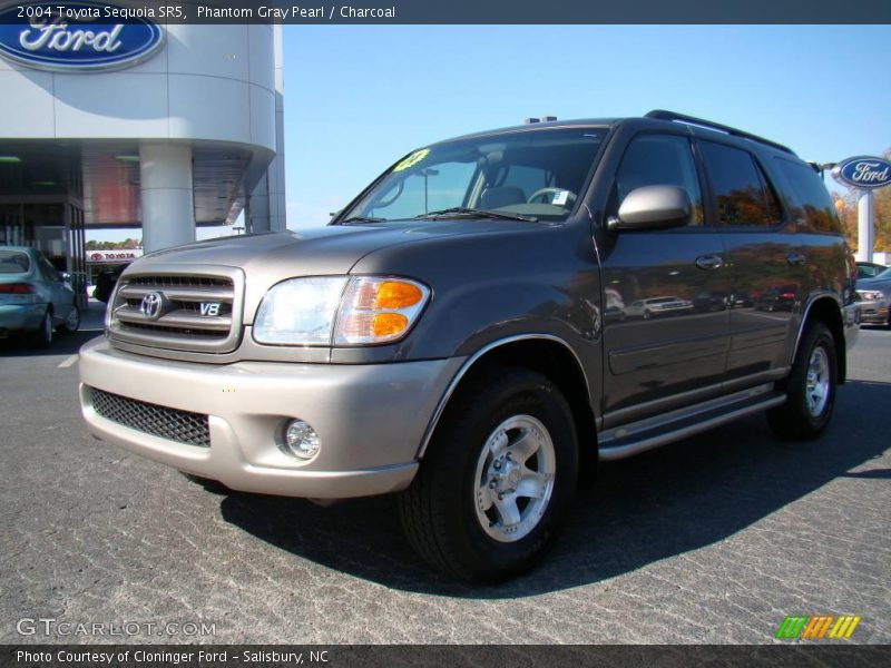 Phantom Gray Pearl / Charcoal 2004 Toyota Sequoia SR5