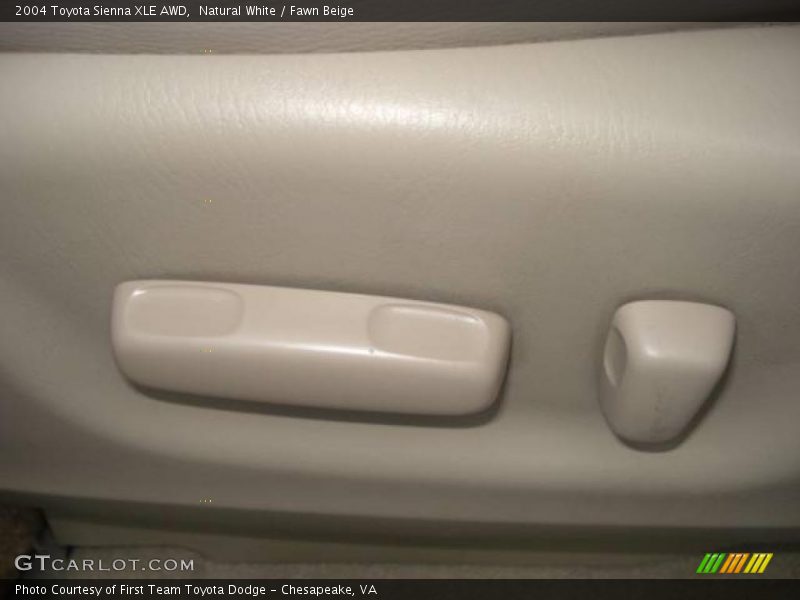 Natural White / Fawn Beige 2004 Toyota Sienna XLE AWD