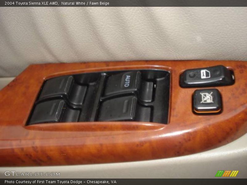 Natural White / Fawn Beige 2004 Toyota Sienna XLE AWD