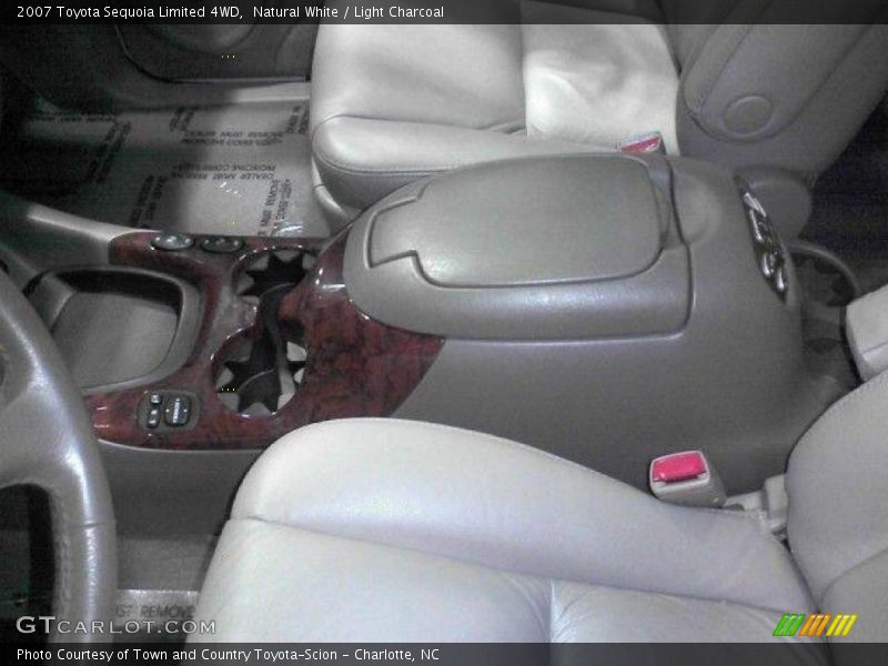 Natural White / Light Charcoal 2007 Toyota Sequoia Limited 4WD