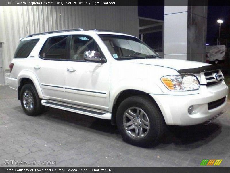 Natural White / Light Charcoal 2007 Toyota Sequoia Limited 4WD