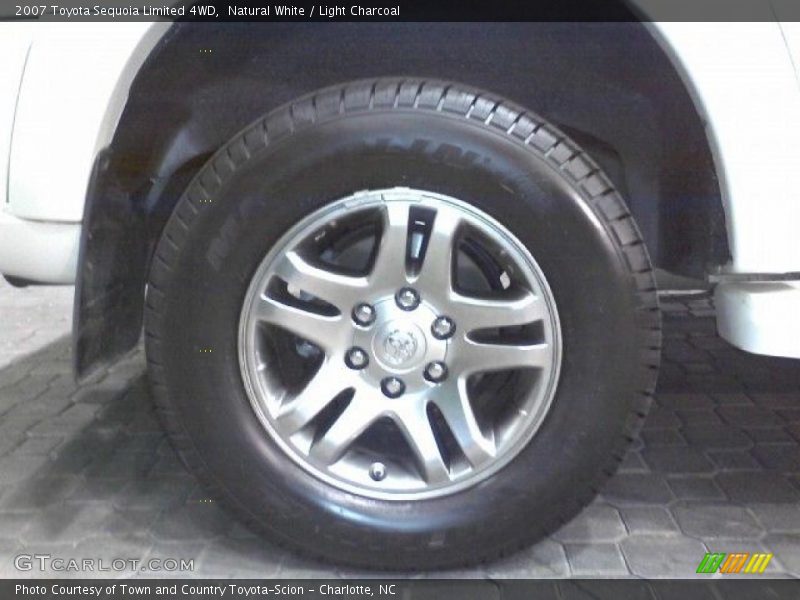 Natural White / Light Charcoal 2007 Toyota Sequoia Limited 4WD
