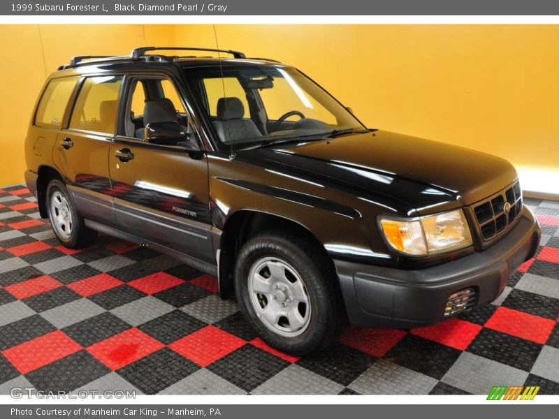 Black Diamond Pearl / Gray 1999 Subaru Forester L