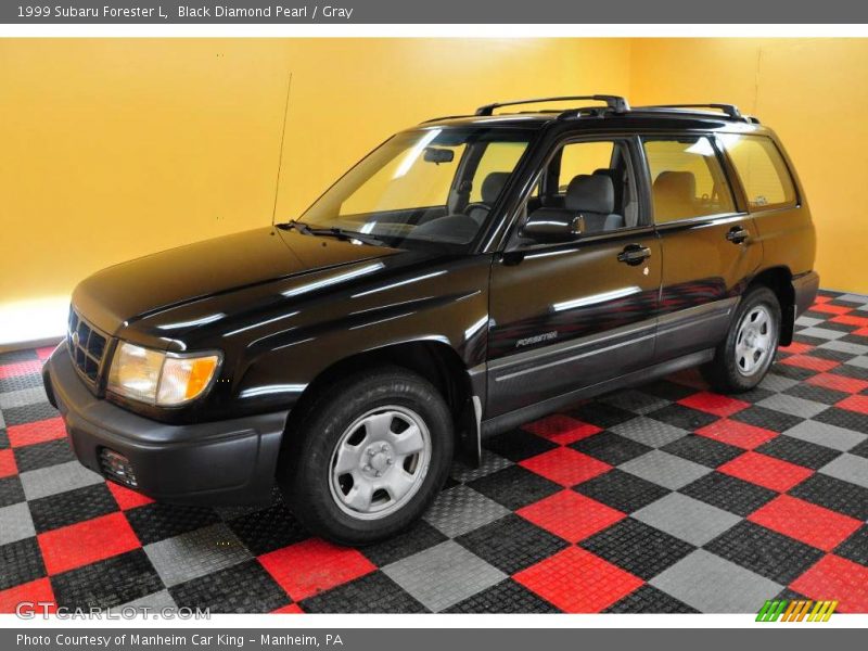 Black Diamond Pearl / Gray 1999 Subaru Forester L