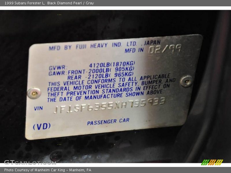 Black Diamond Pearl / Gray 1999 Subaru Forester L