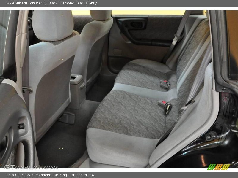 Black Diamond Pearl / Gray 1999 Subaru Forester L