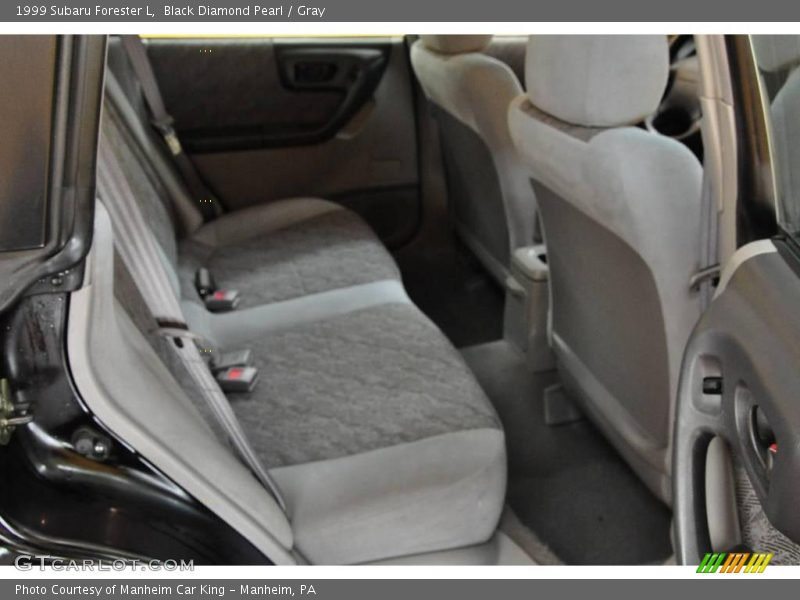 Black Diamond Pearl / Gray 1999 Subaru Forester L
