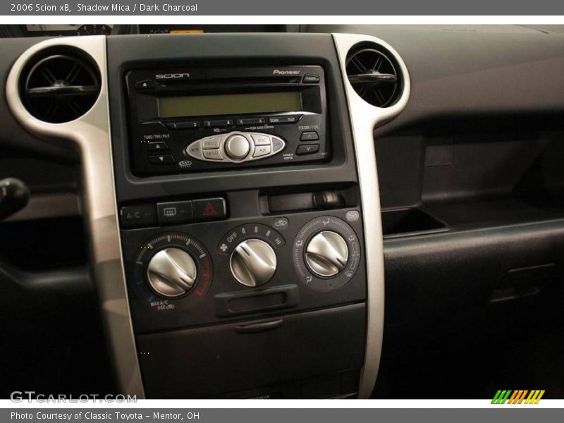 Shadow Mica / Dark Charcoal 2006 Scion xB