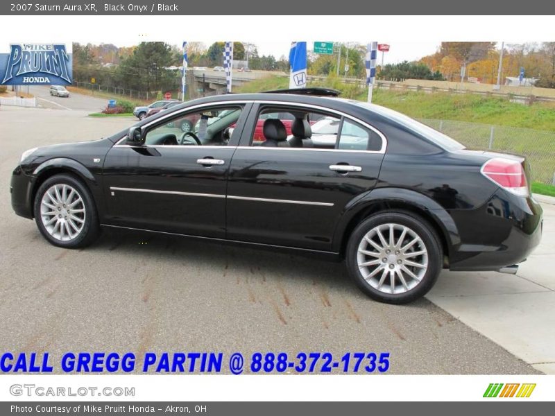 Black Onyx / Black 2007 Saturn Aura XR