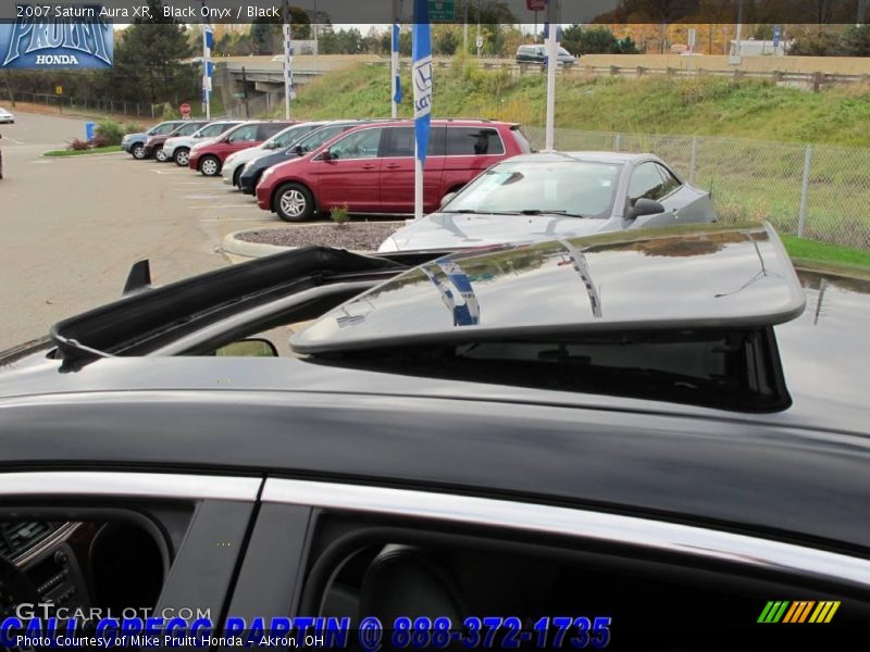 Black Onyx / Black 2007 Saturn Aura XR