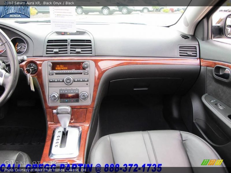 Black Onyx / Black 2007 Saturn Aura XR