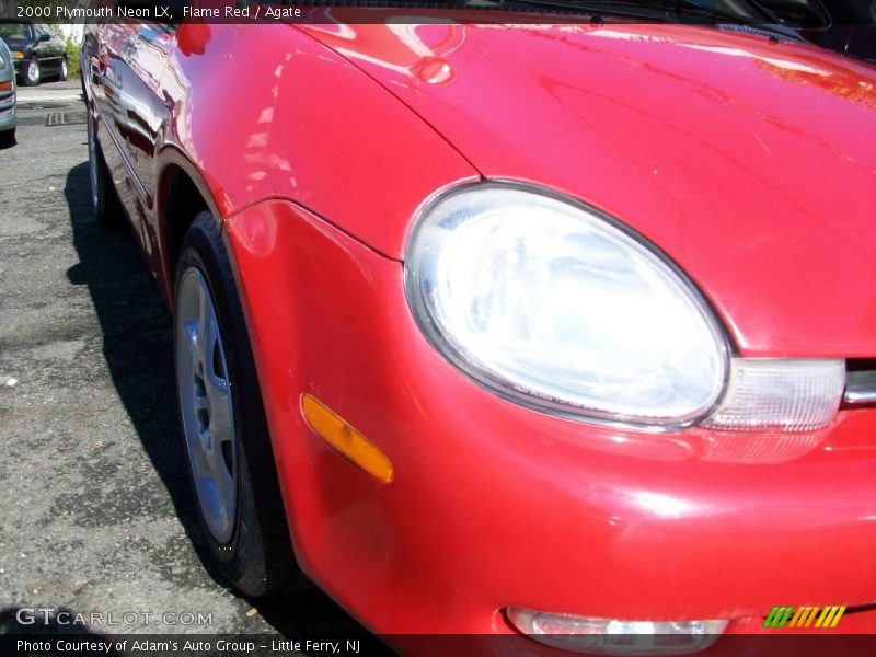 Flame Red / Agate 2000 Plymouth Neon LX