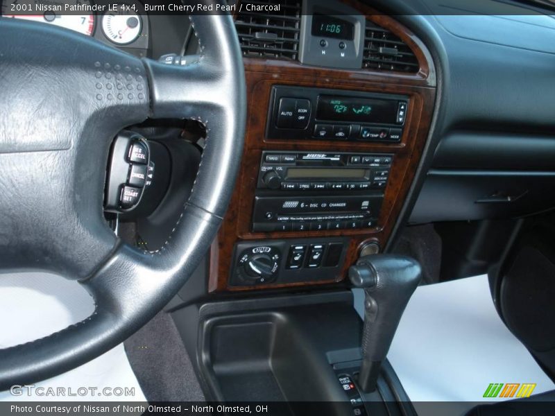 Burnt Cherry Red Pearl / Charcoal 2001 Nissan Pathfinder LE 4x4