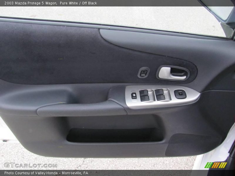 Pure White / Off Black 2003 Mazda Protege 5 Wagon