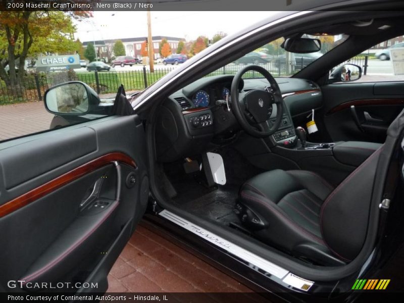 Nero (Black) / Nero 2009 Maserati GranTurismo