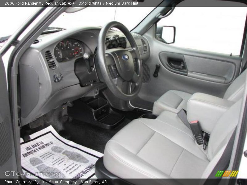 Oxford White / Medium Dark Flint 2006 Ford Ranger XL Regular Cab 4x4