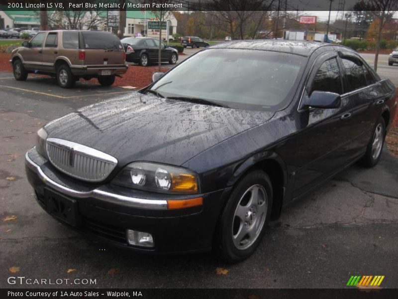 Pearl Blue Metallic / Medium Parchment 2001 Lincoln LS V8