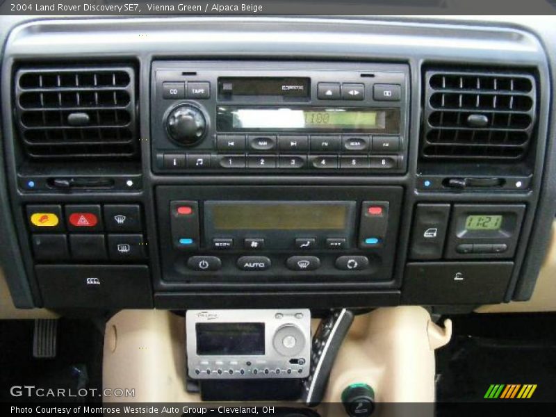Vienna Green / Alpaca Beige 2004 Land Rover Discovery SE7