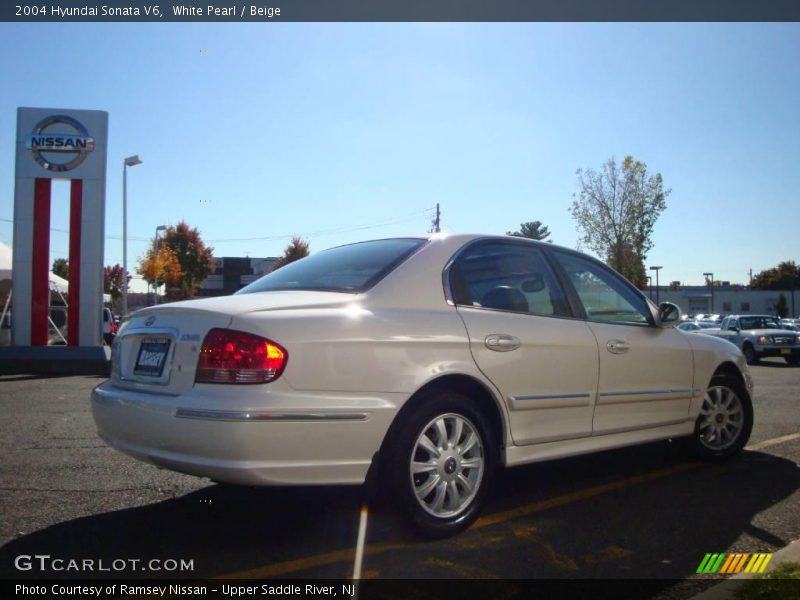 White Pearl / Beige 2004 Hyundai Sonata V6