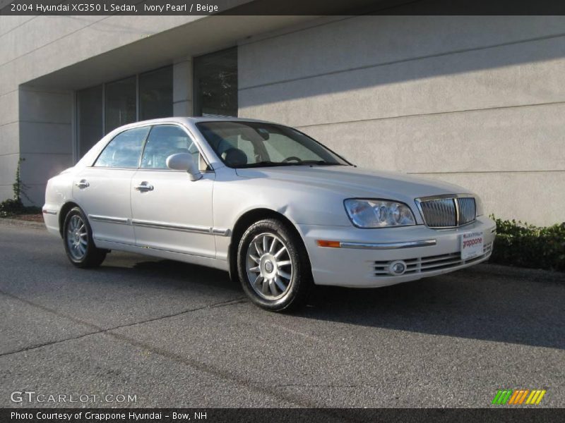 Ivory Pearl / Beige 2004 Hyundai XG350 L Sedan