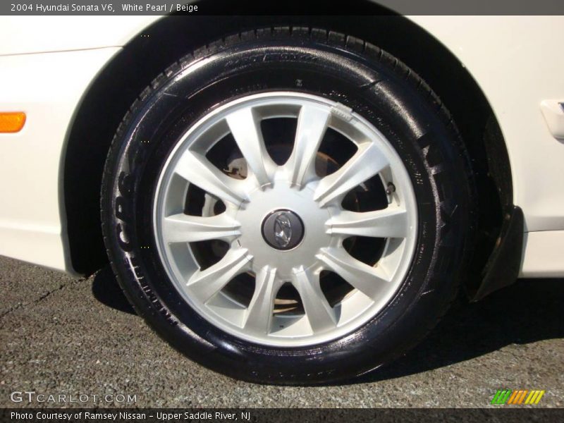 White Pearl / Beige 2004 Hyundai Sonata V6
