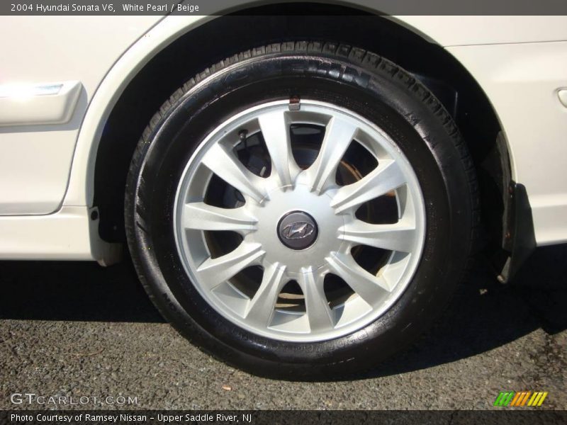 White Pearl / Beige 2004 Hyundai Sonata V6
