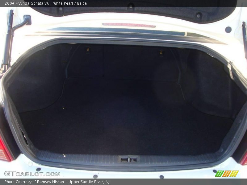 White Pearl / Beige 2004 Hyundai Sonata V6