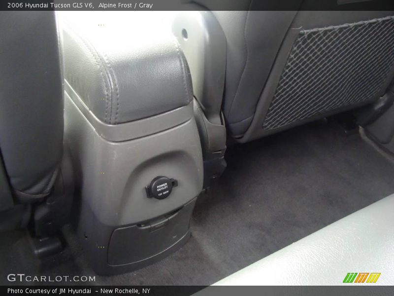 Alpine Frost / Gray 2006 Hyundai Tucson GLS V6