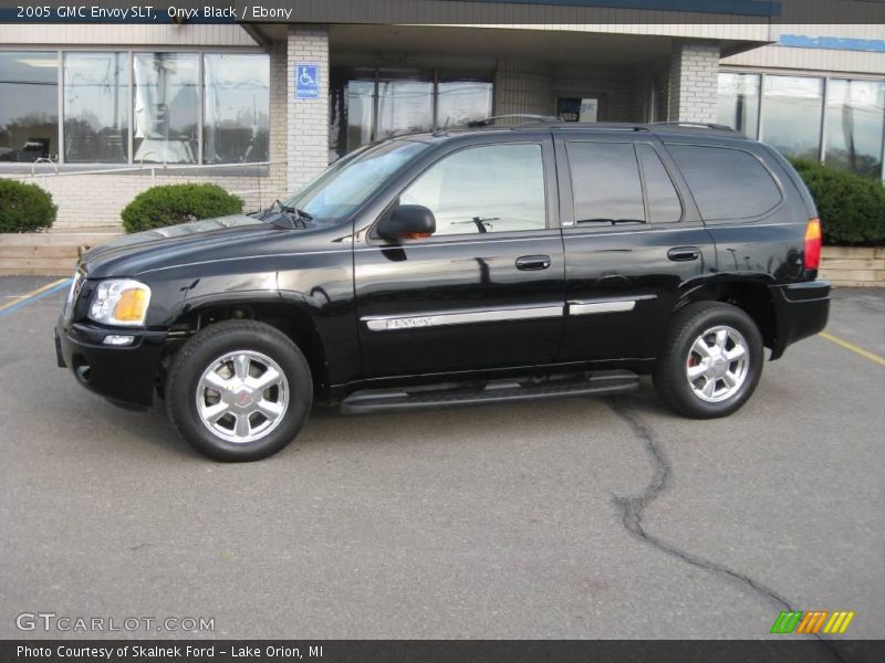 Onyx Black / Ebony 2005 GMC Envoy SLT