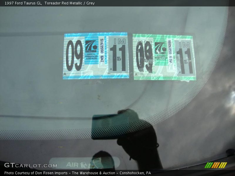 Toreador Red Metallic / Grey 1997 Ford Taurus GL