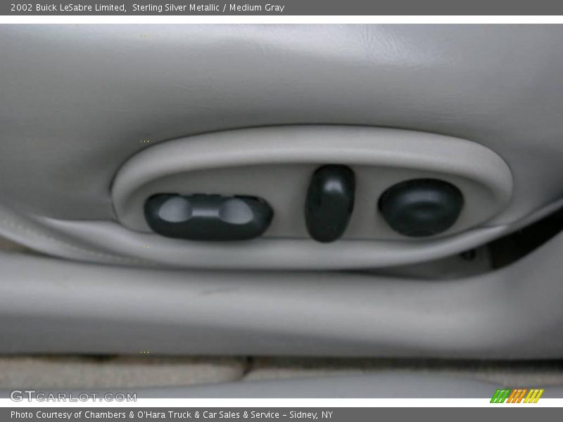 Sterling Silver Metallic / Medium Gray 2002 Buick LeSabre Limited