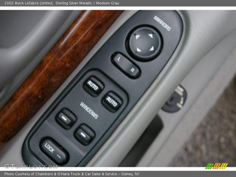 Sterling Silver Metallic / Medium Gray 2002 Buick LeSabre Limited