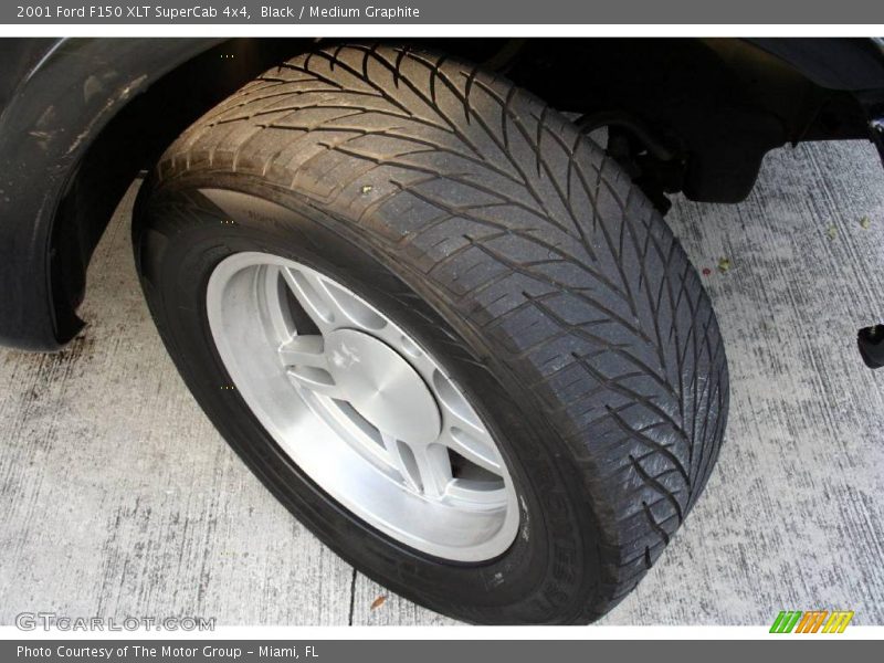 Black / Medium Graphite 2001 Ford F150 XLT SuperCab 4x4